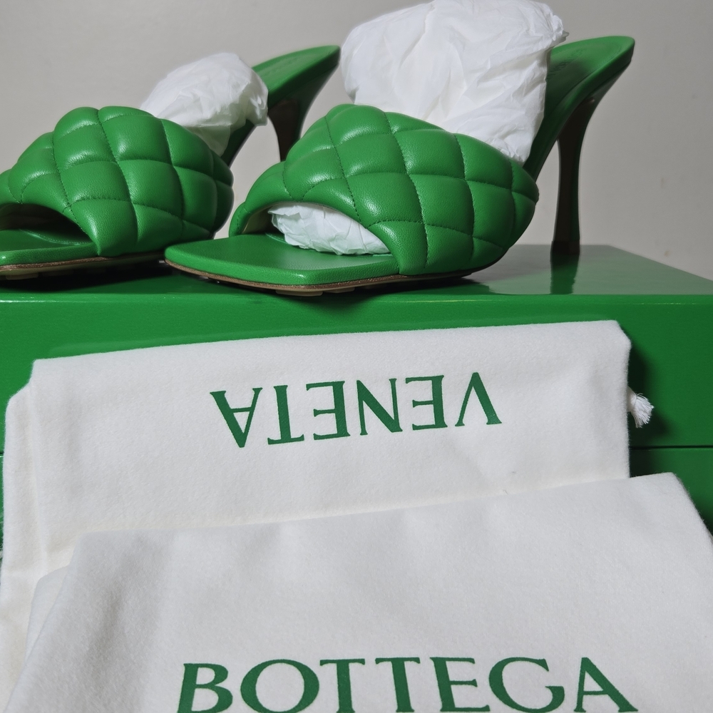 BOTTEGA VENETA  Green Quilted Women's Heels